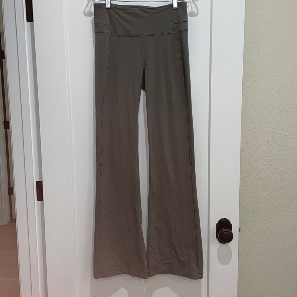 Groove Lululemon Pants